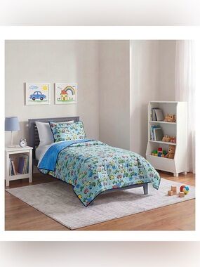 The Big One Blue Kids Quilt Set with Vehicle Print